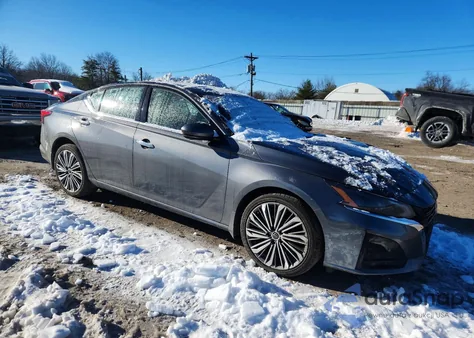 2024 Nissan Altima Sl z USA, uszkodzony, nr VIN 1N4BL4EW7RN330180